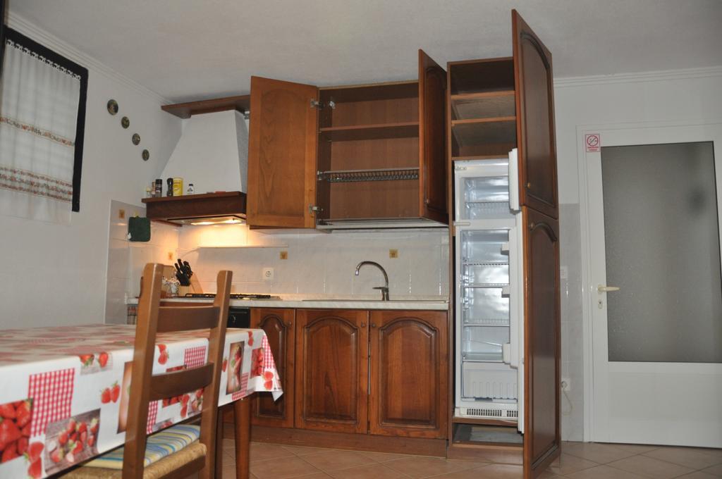 Franko Apartmani Zambratija Kültér fotó