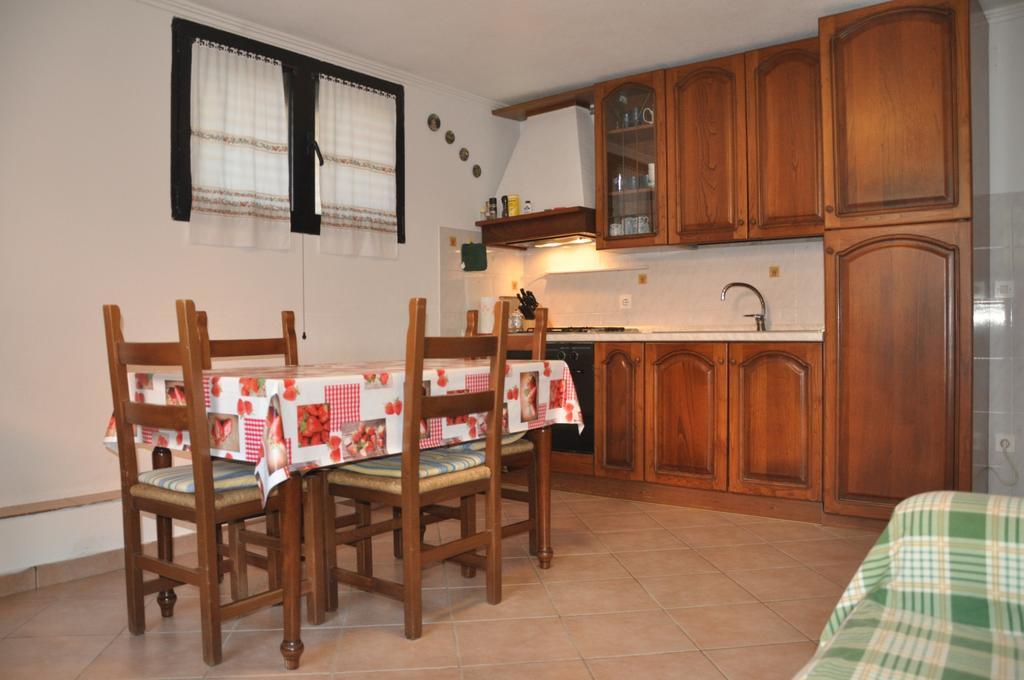 Franko Apartmani Zambratija Kültér fotó