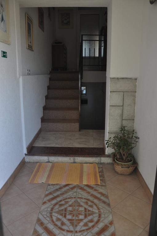 Franko Apartmani Zambratija Kültér fotó