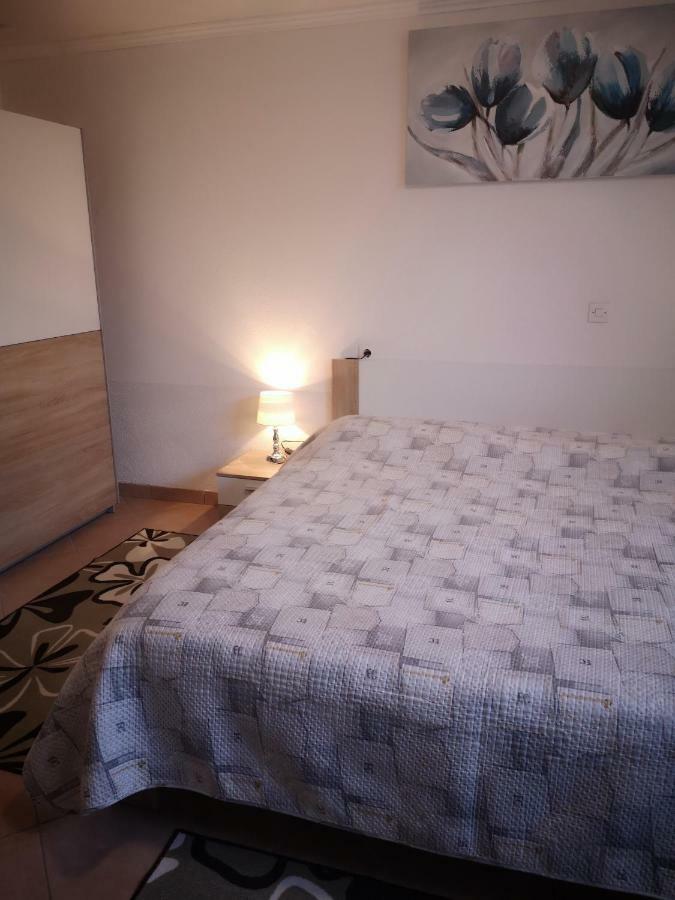 Franko Apartmani Zambratija Kültér fotó